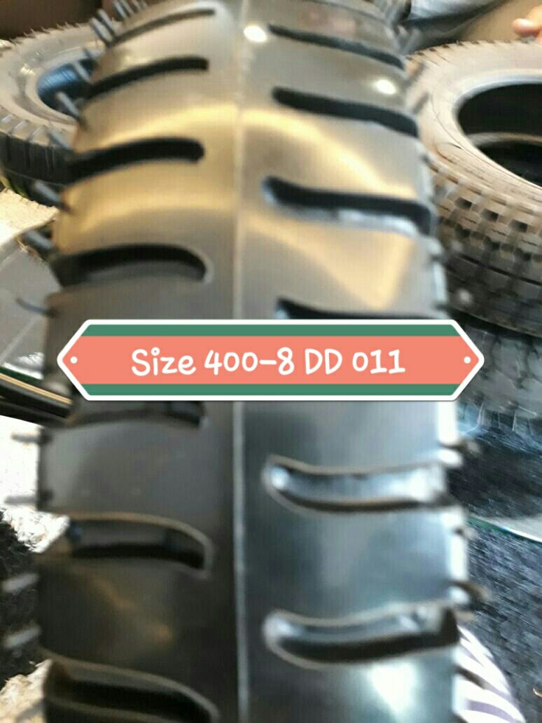 DD011 Wheelbarrow tires size 400-8